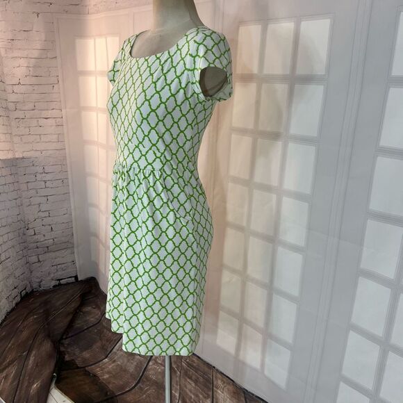 J McLaughlin white green geometric print cap sleeve sundress size small - Picture 3 of 10
